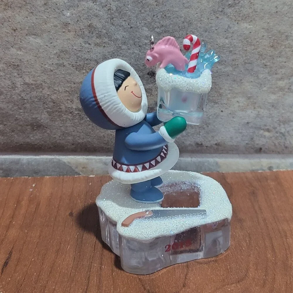 Hallmark Christmas Ornament Frosty Friends 2015 Fish Fishbowl Block of Artic Ice